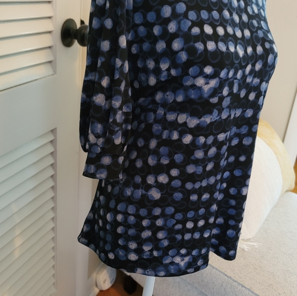 H&M blouse - Picture 2 of 9